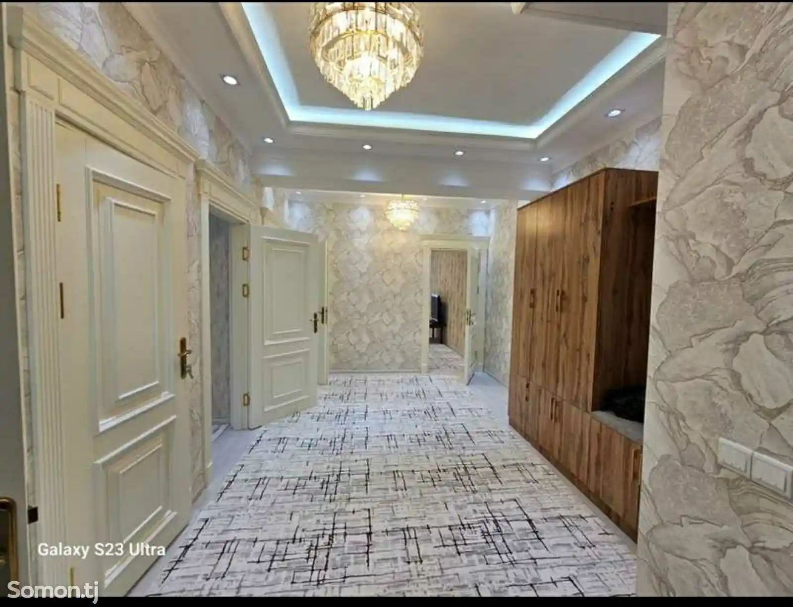 2-комн. квартира, 5 этаж, 90м², Дом печати-10