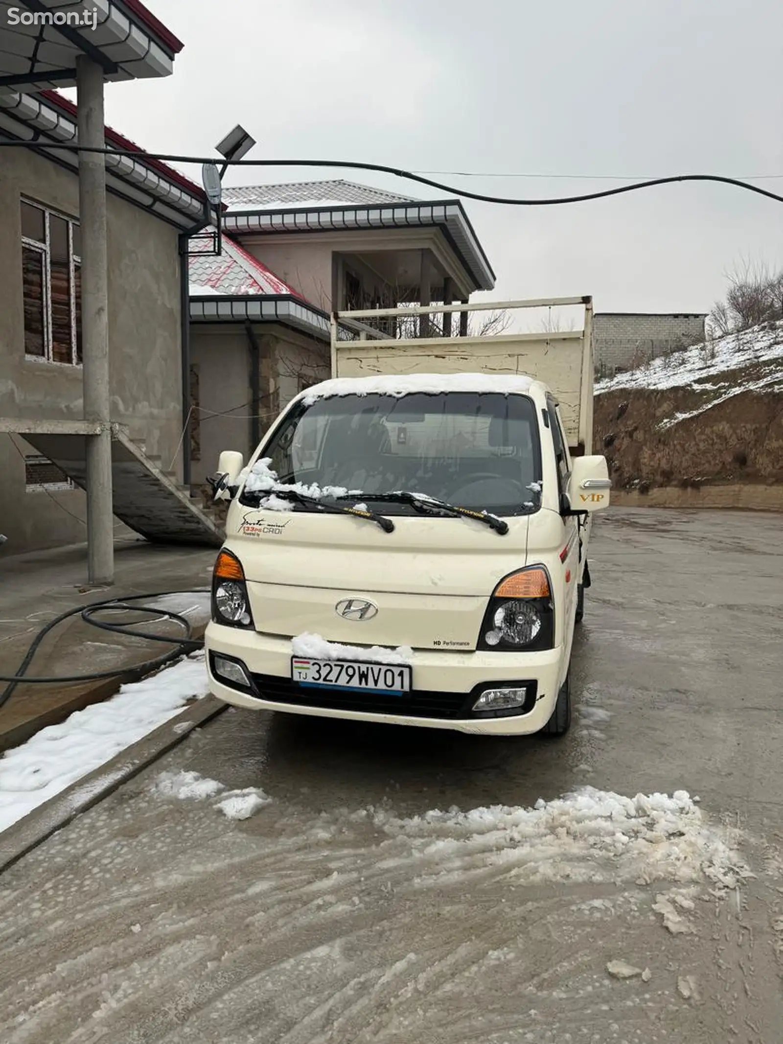 Бортовой автомобиль Hyundai Porter, 2016-1