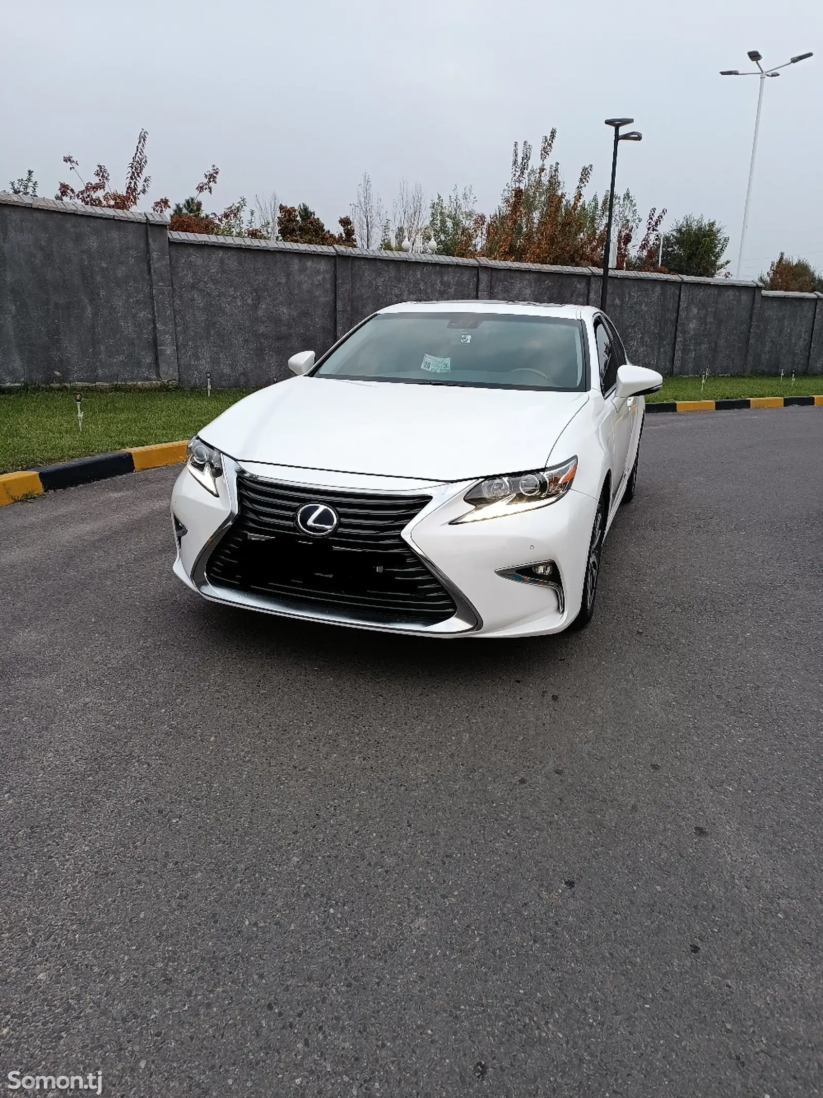 Lexus ES series, 2017-1