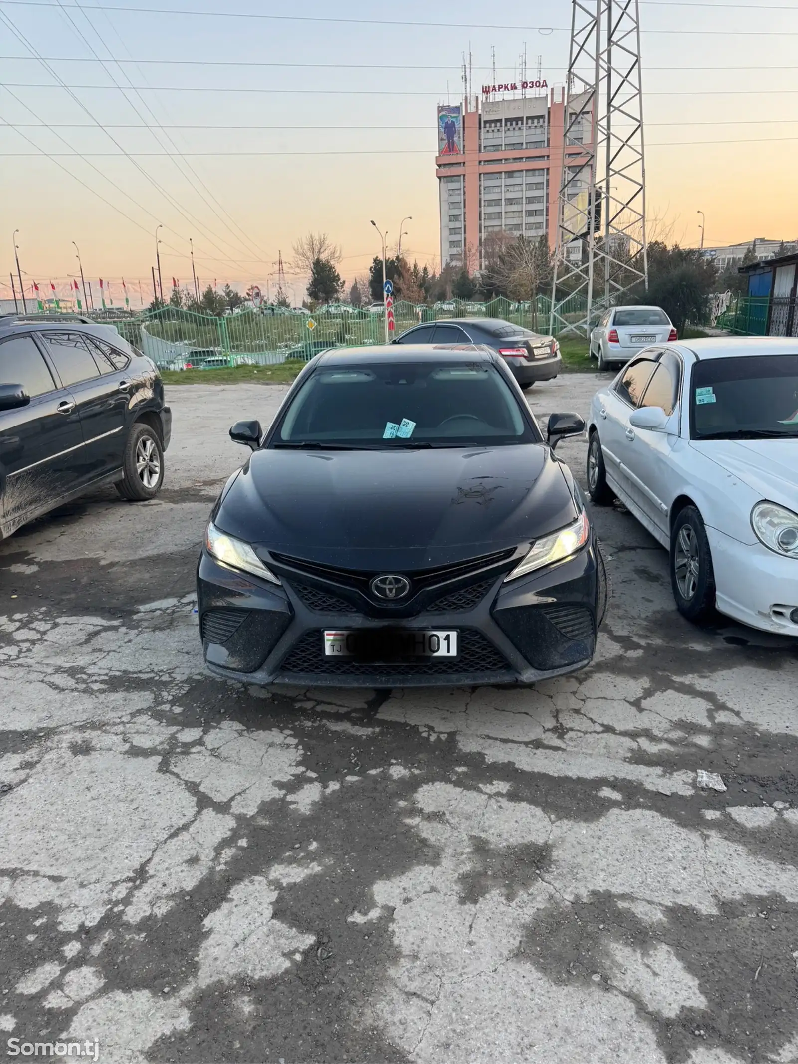 Toyota Camry, 2019-1