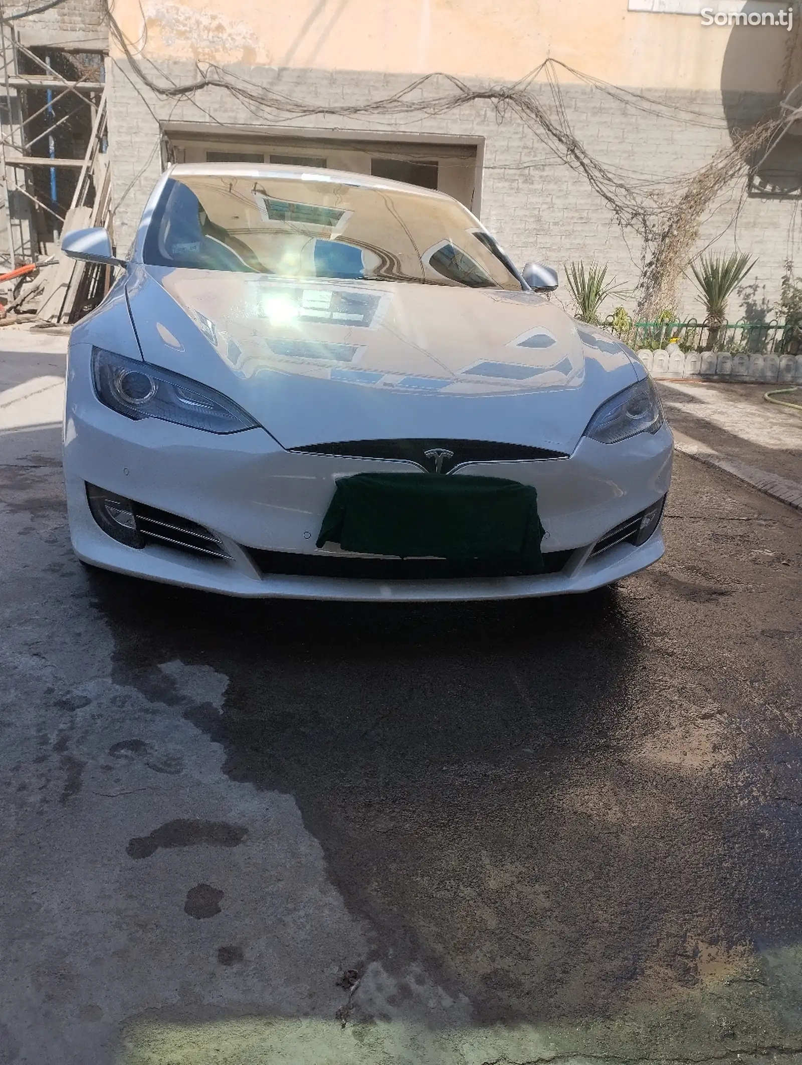 Tesla Model S, 2014-1