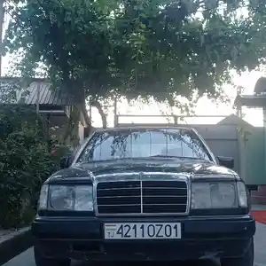 Mercedes-Benz W124, 1992