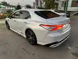 Toyota Camry, 2018-10