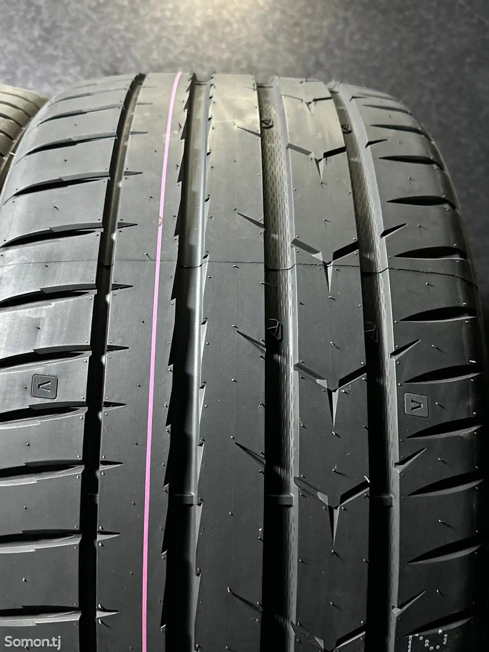 Шины 255/35 285/30 R21-4