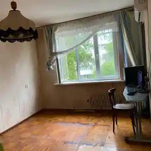 3-комн. квартира, 4 этаж, 70 м², Фирдавси