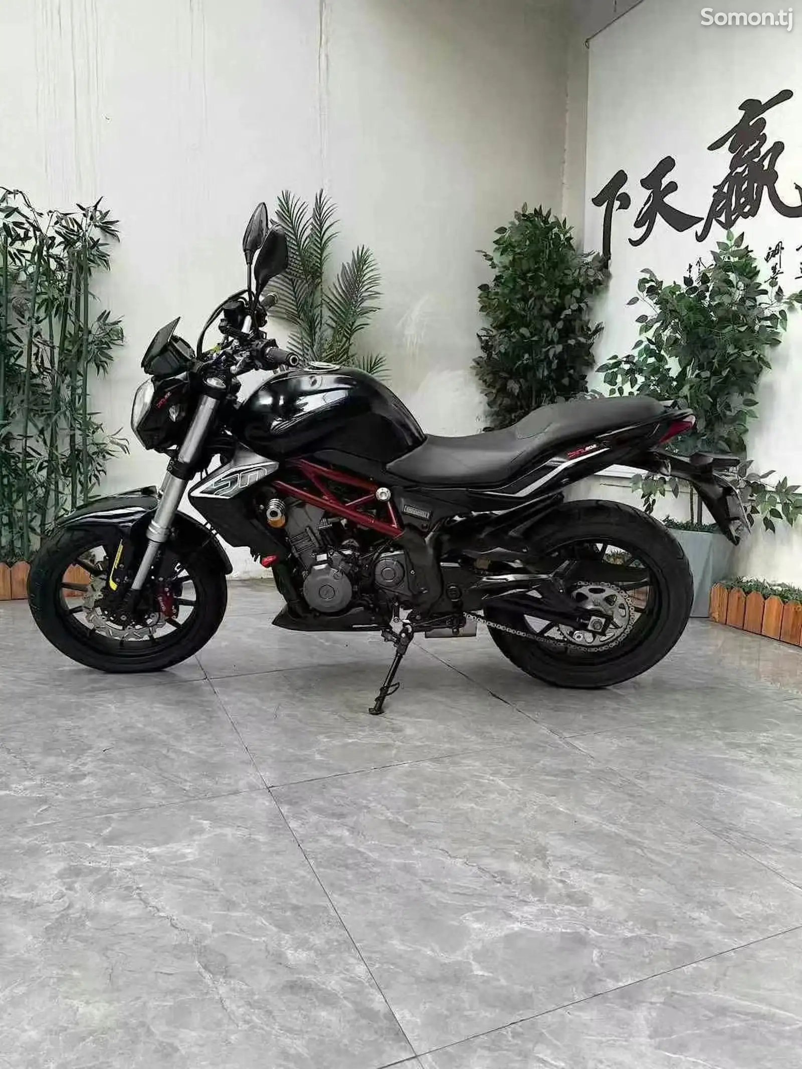 Мотоцикл Benelli huanglong 300cc-1