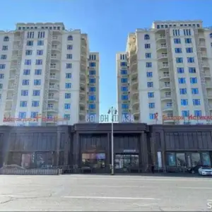 4-комн. квартира, 7 этаж, 130м², Городская больница