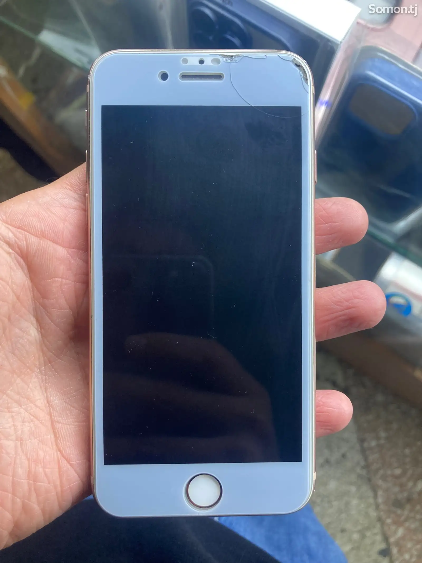 Apple IPhone 8, 64Gb? Gold-3