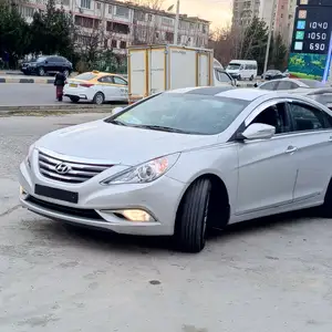 Hyundai Sonata, 2014