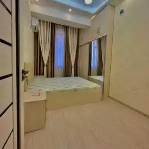 2-комн. квартира, 4 этаж, 55м², И. Сомони