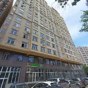 3-комн. квартира, 15 этаж, 111 м², Центр, кинотеатр Ватан