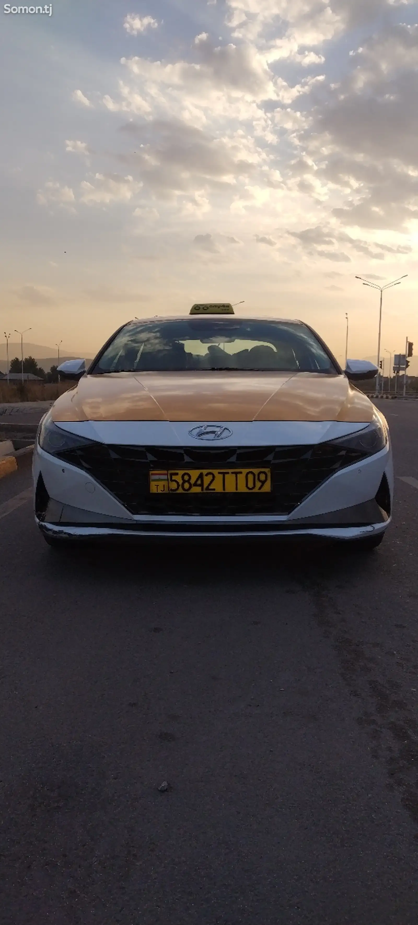 Hyundai Elantra, 2023-1