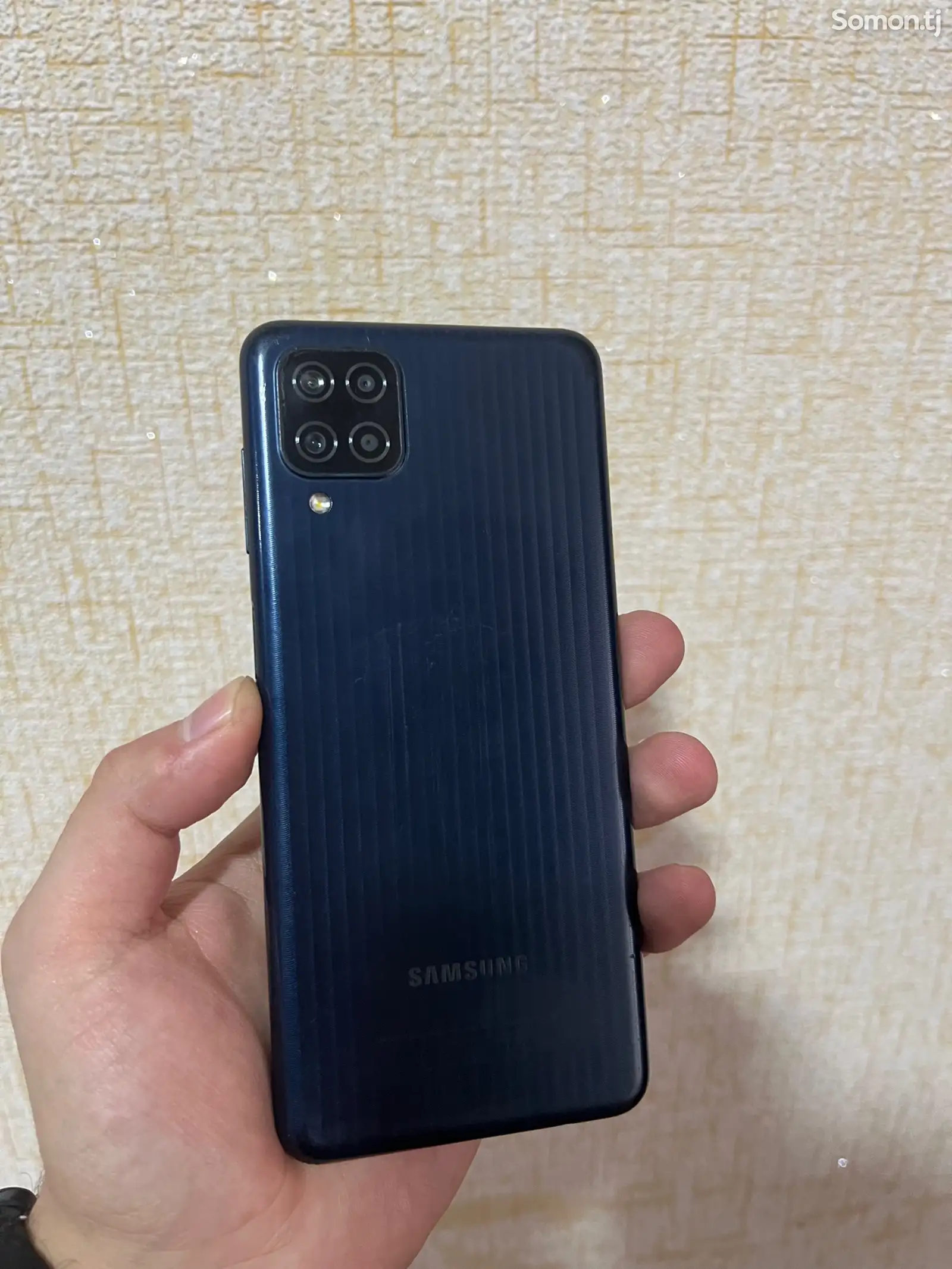 Samsung Galaxy M12-1