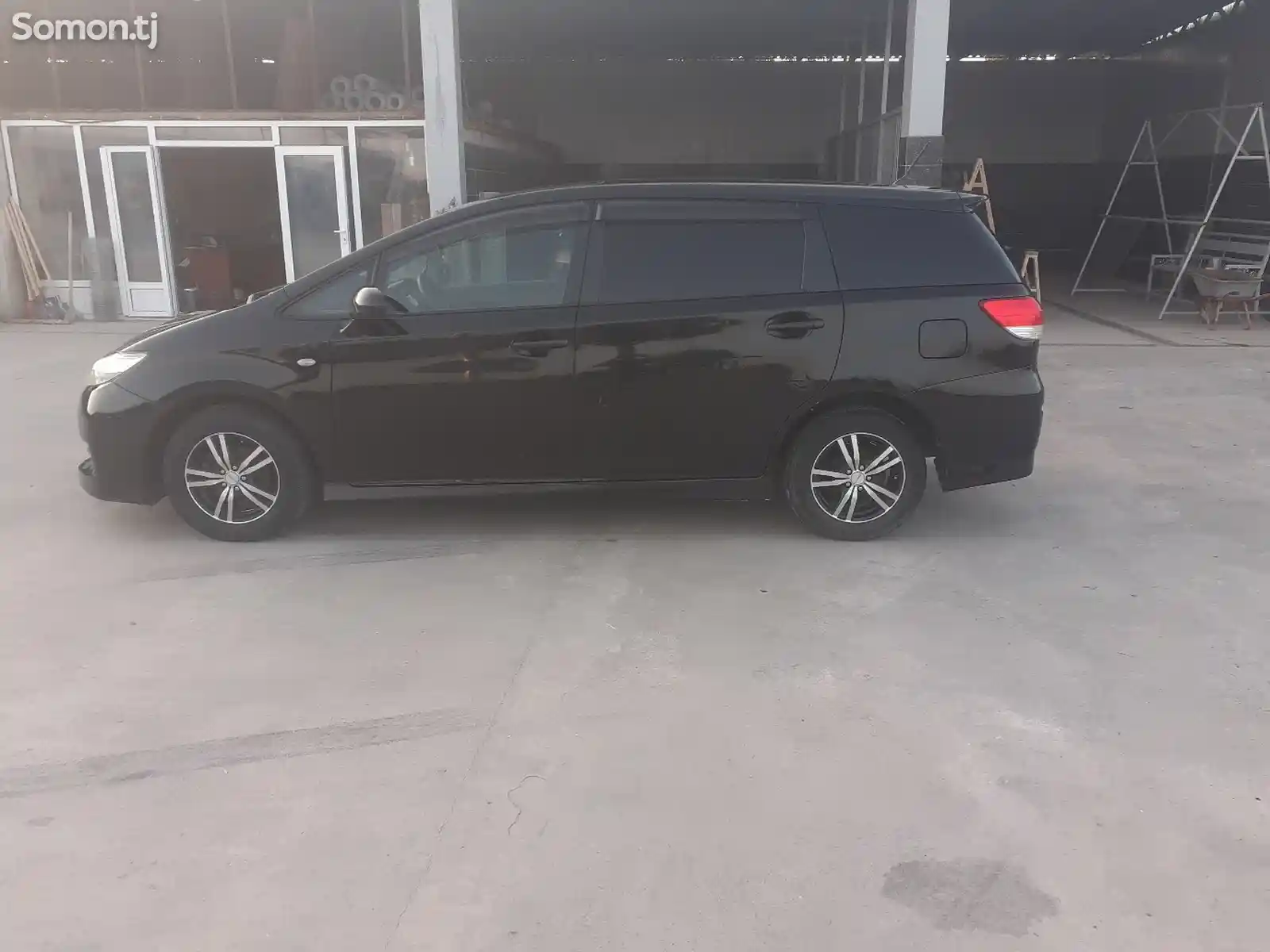 Toyota Wish, 2010-7