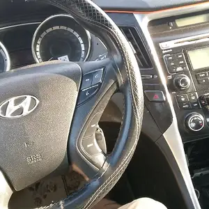 Hyundai Sonata, 2010