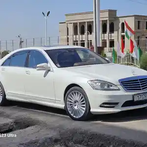 Mercedes-Benz S class, 2011