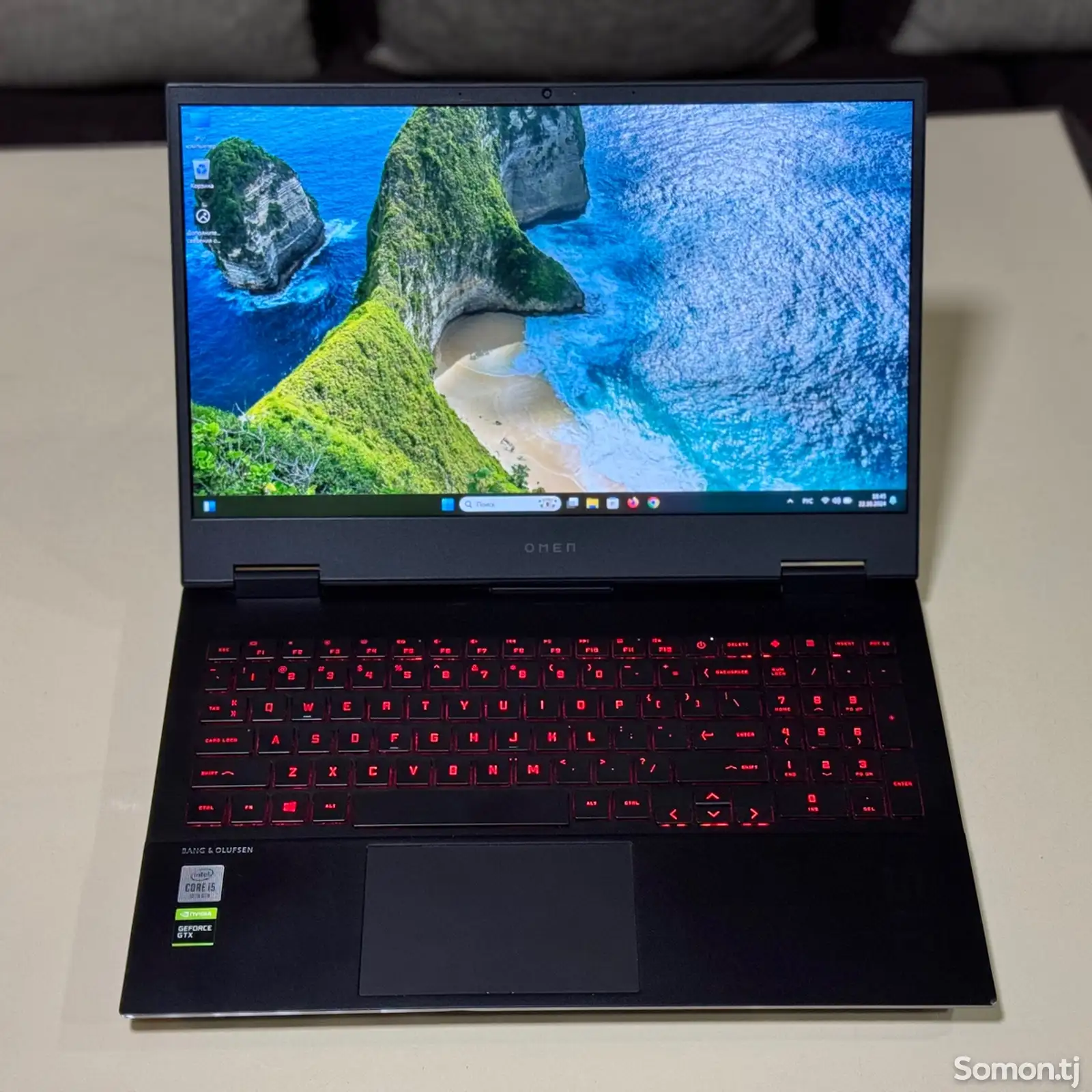 Игровой ноутбук HP Omen 15 i5-10gen-1