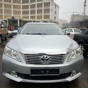 Toyota Camry, 2014