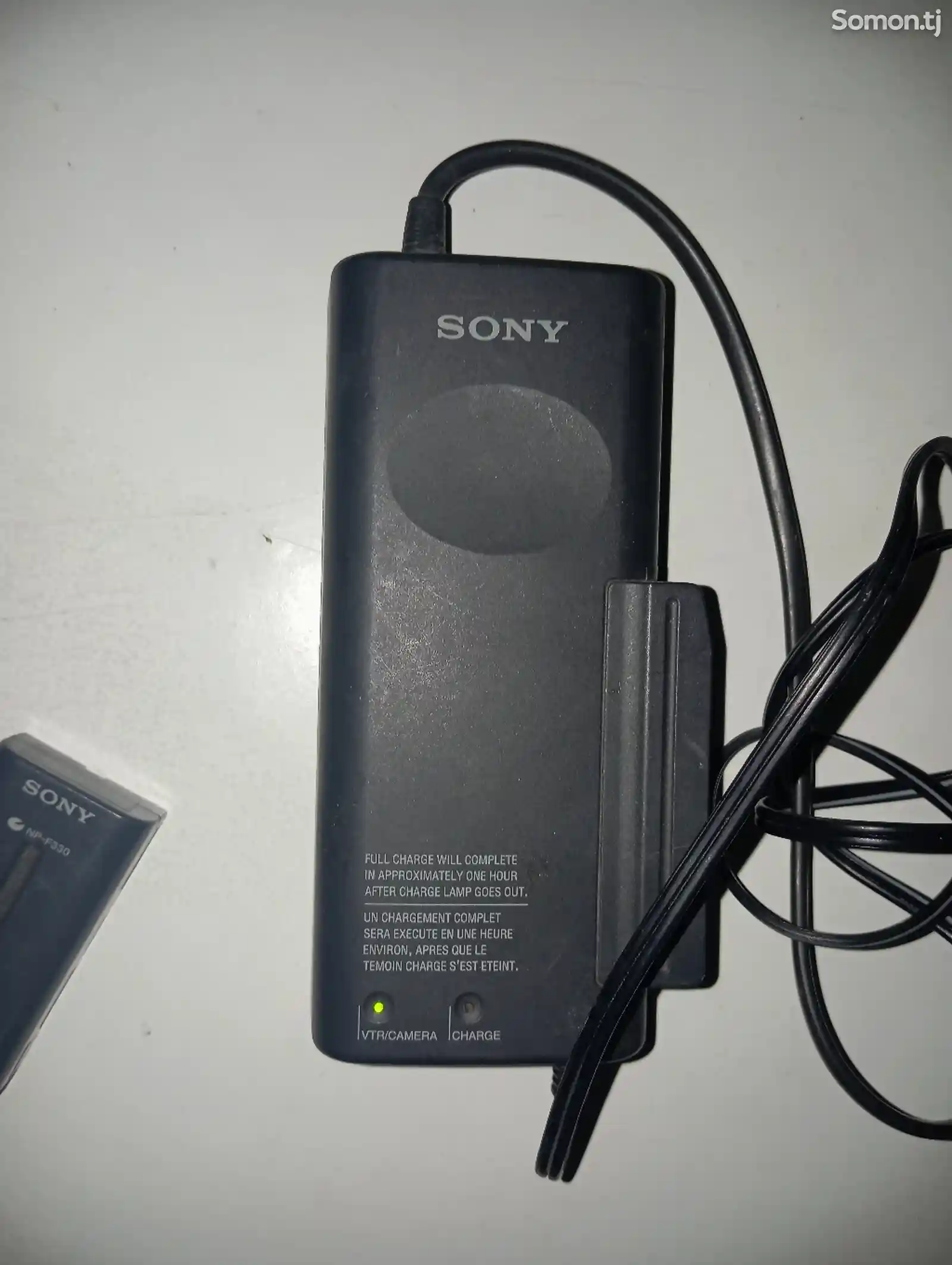 Видеокамера Sony CCD-TR920E-4