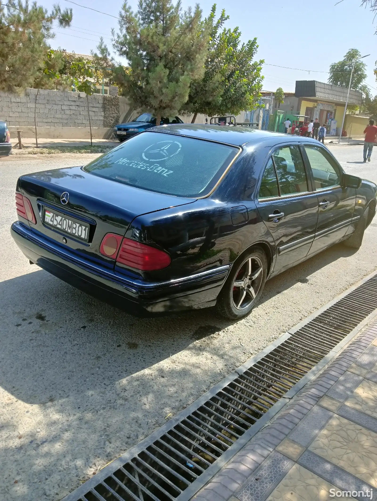 Mercedes-Benz E class, 1995-3