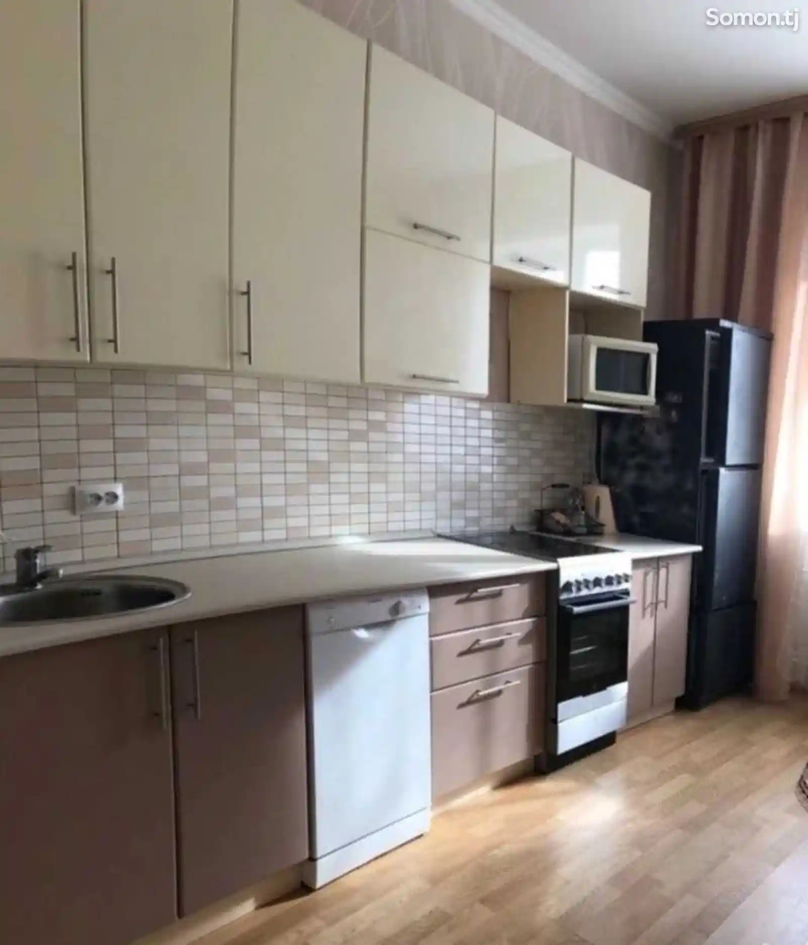 2-комн. квартира, 7 этаж, 85 м², Поворот Аэропорта-4