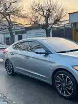 Hyundai Elantra, 2018-2