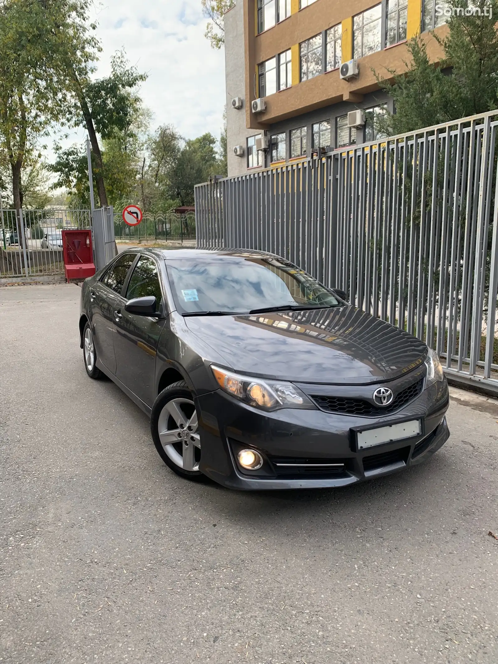 Toyota Camry, 2014-1