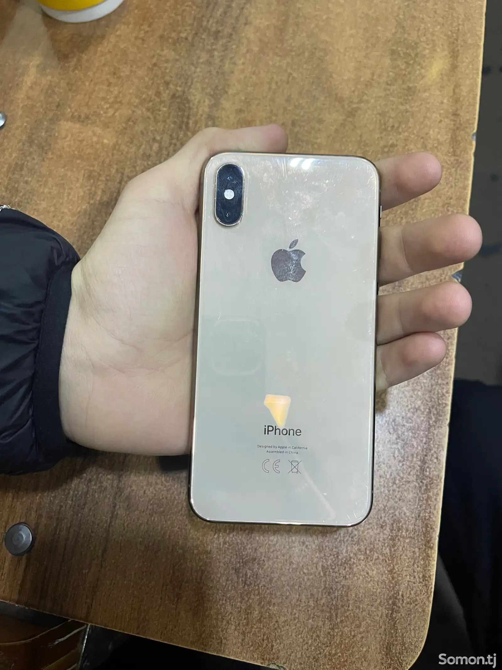 Apple iPhone Xs, 64 gb, Gold-1