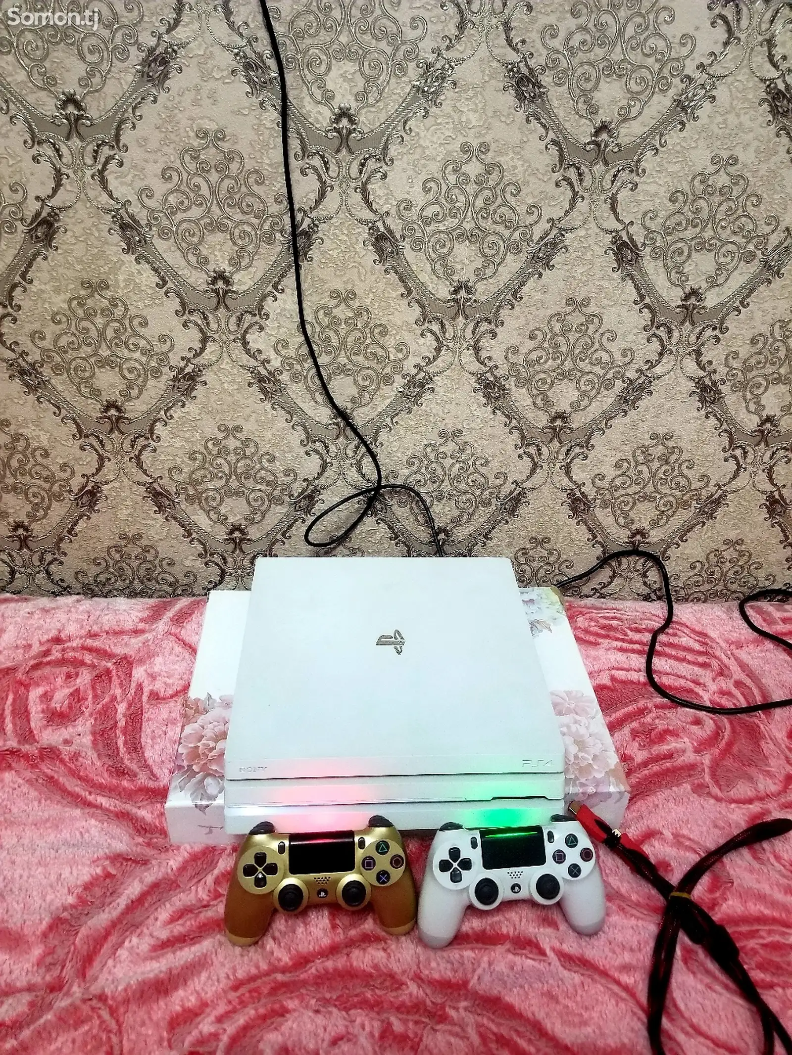 Игровая приставка Sony Playstation 4 pro White 1tb 11.52 version-1