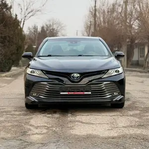 Toyota Camry, 2018