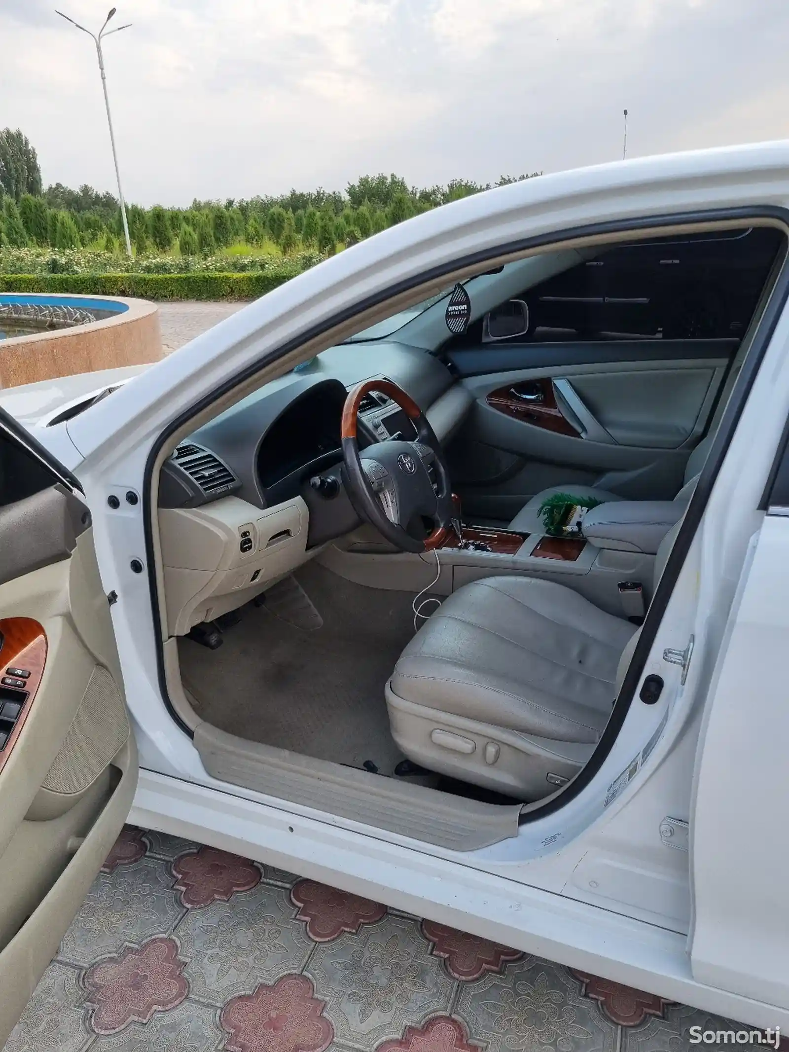 Toyota Camry, 2011-8