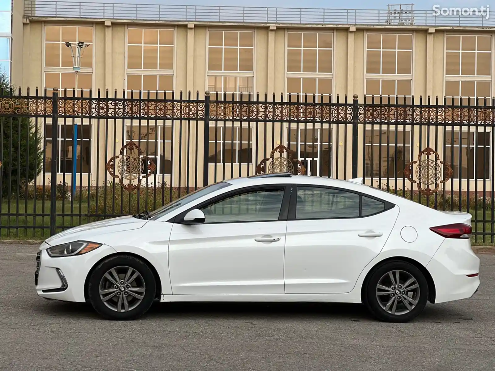 Hyundai Elantra, 2017-4