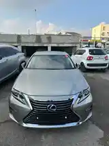 Lexus ES series, 2017-12