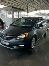 Opel Zafira, 2017-2