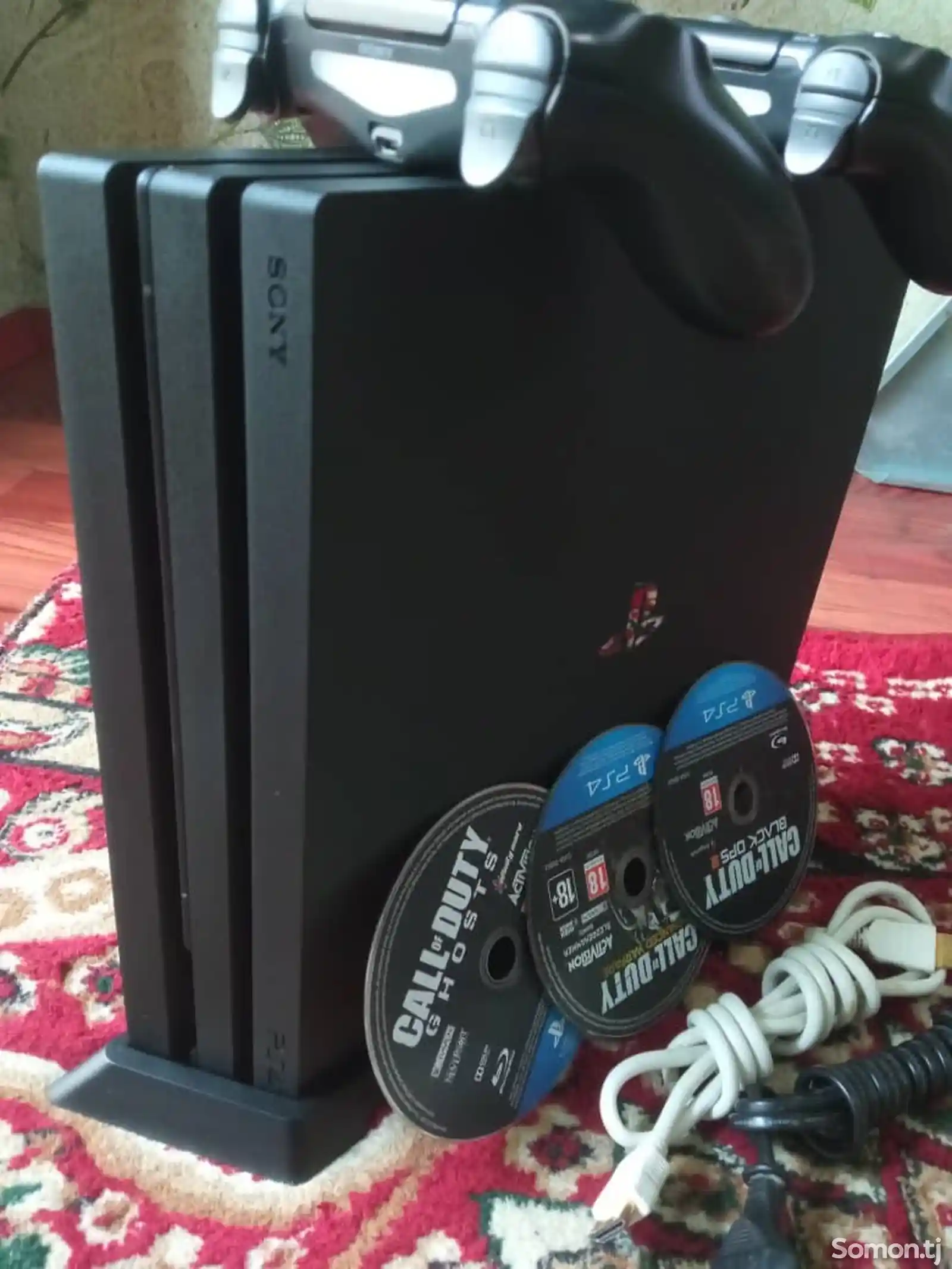 Игровая приставка Sony Playstation 4 pro 1TB ver 9.00-1