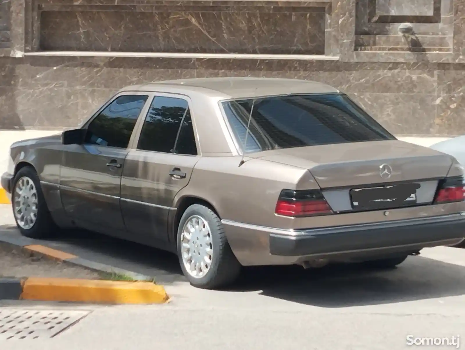 Mercedes-Benz W124, 1990-3