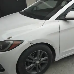 Hyundai Elantra, 2018