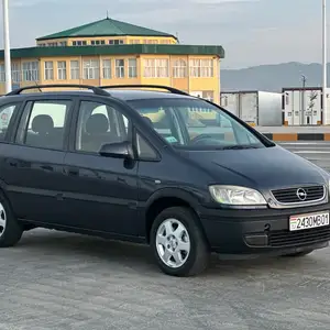 Opel Zafira, 2002