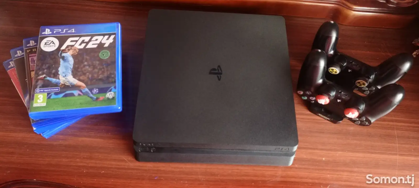 Игровая приставка Sony PlayStation 4 Slim-1