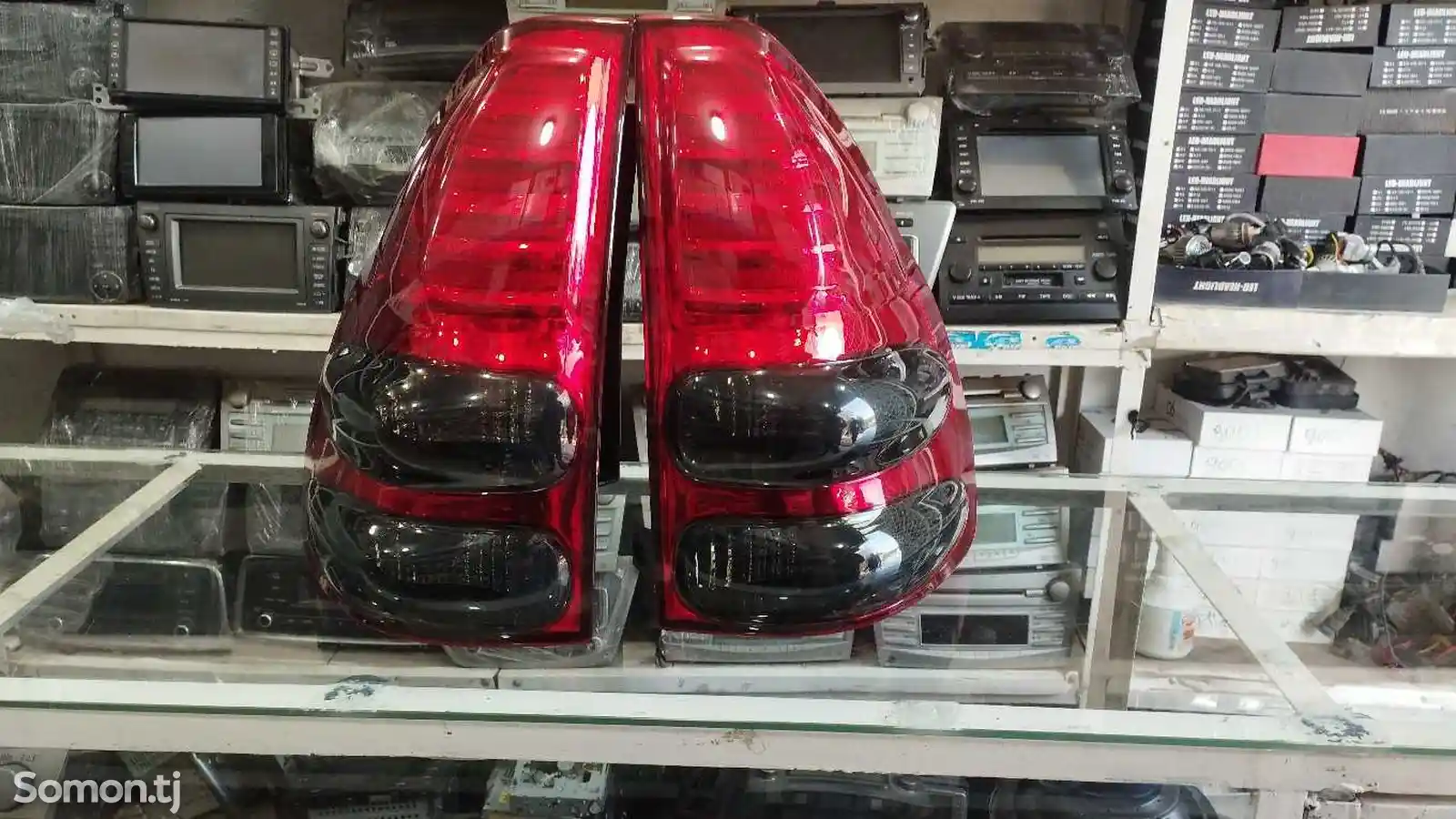 Задние фонари от Toyota Prado-2
