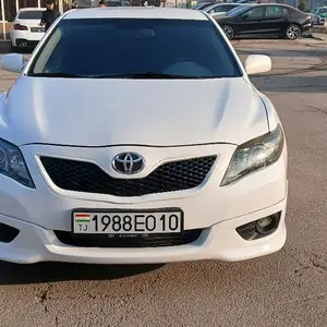 Toyota Camry, 2011