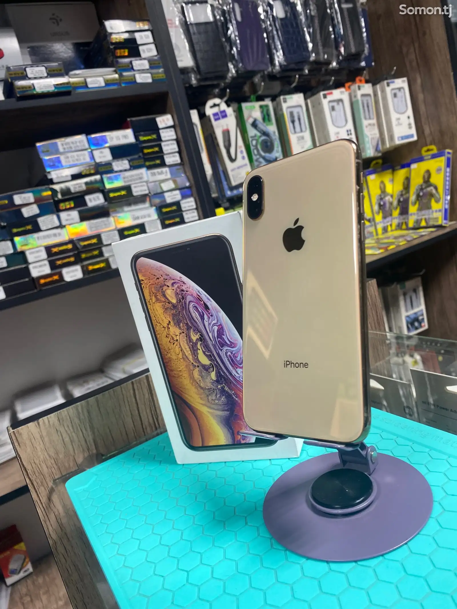 Apple iPhone Xs, 64 gb, Gold-2