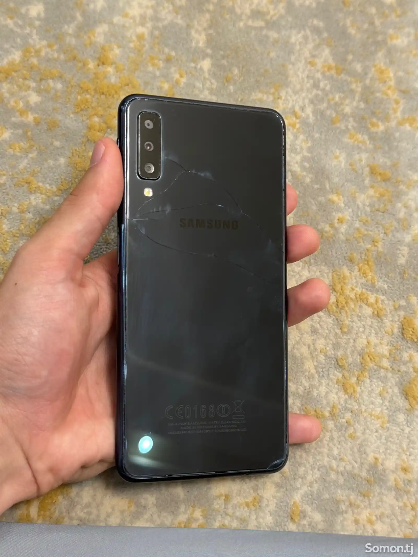 Samsung Galaxy A7, 2018-3