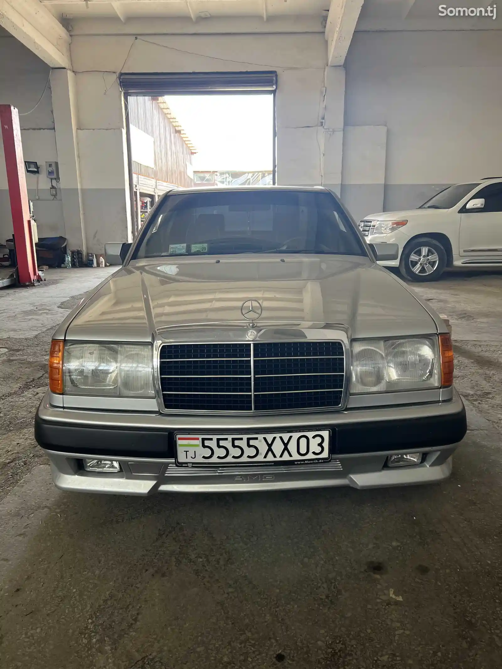 Обвес бампер AMG gen 1 для Mercedes-Benz w124-7