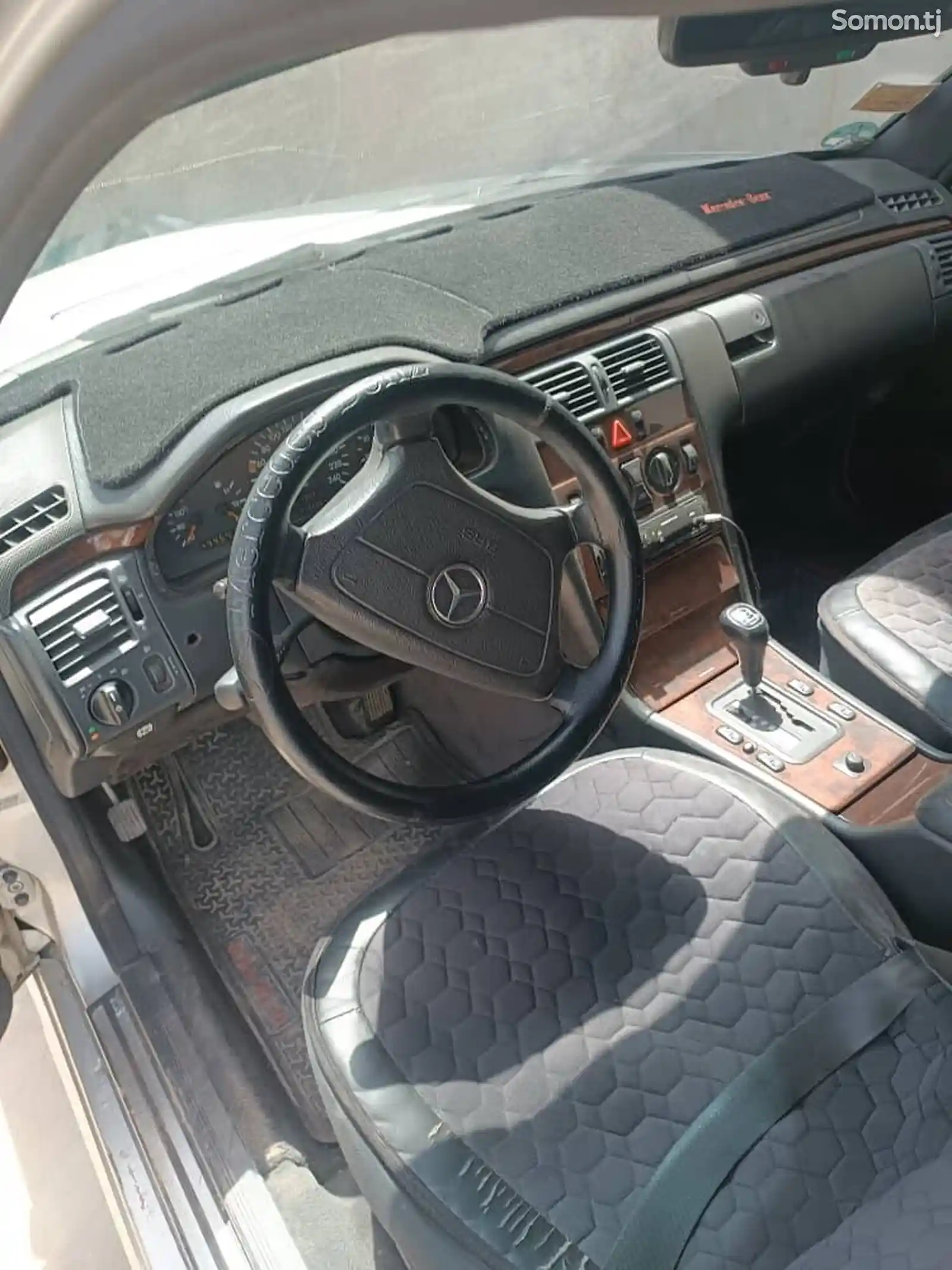 Mercedes-Benz E class, 1995-8