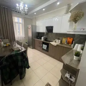 2-комн. квартира, 8 этаж, 78м², Альфемо