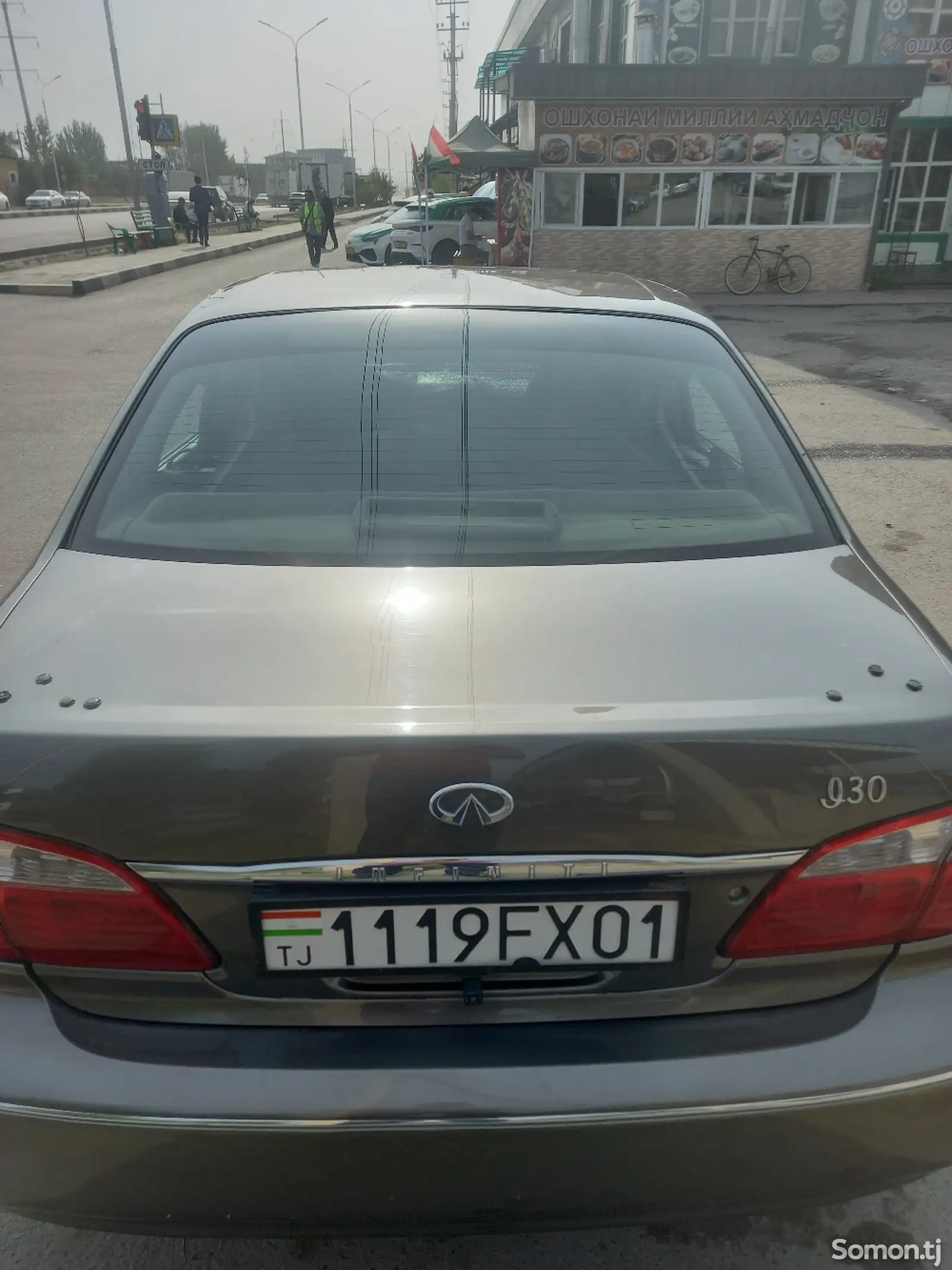 Infiniti J series, 2000-3