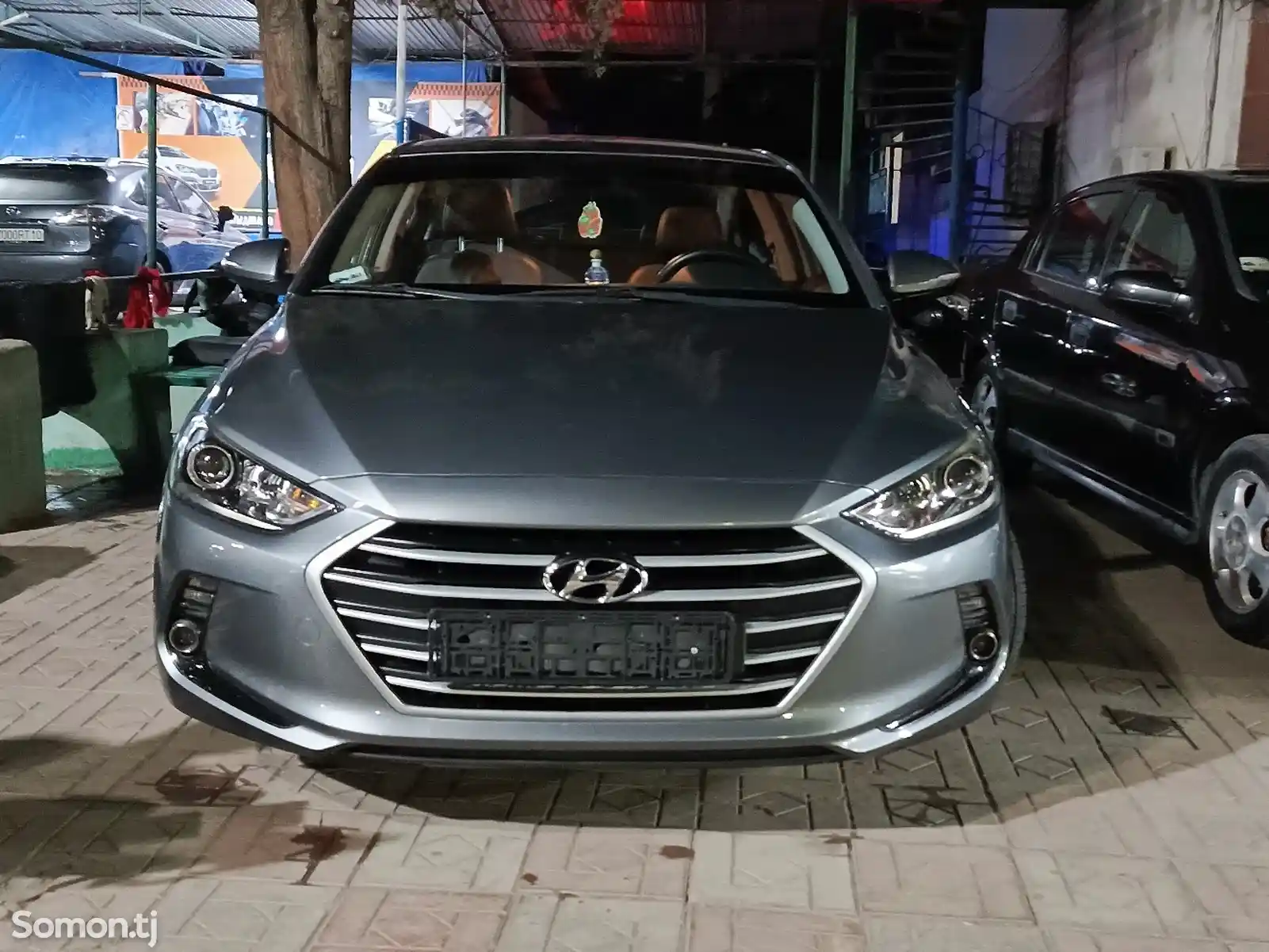 Hyundai Avante, 2016-3