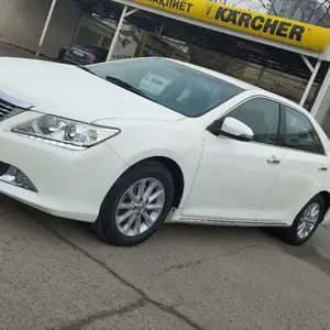 Toyota Camry, 2015