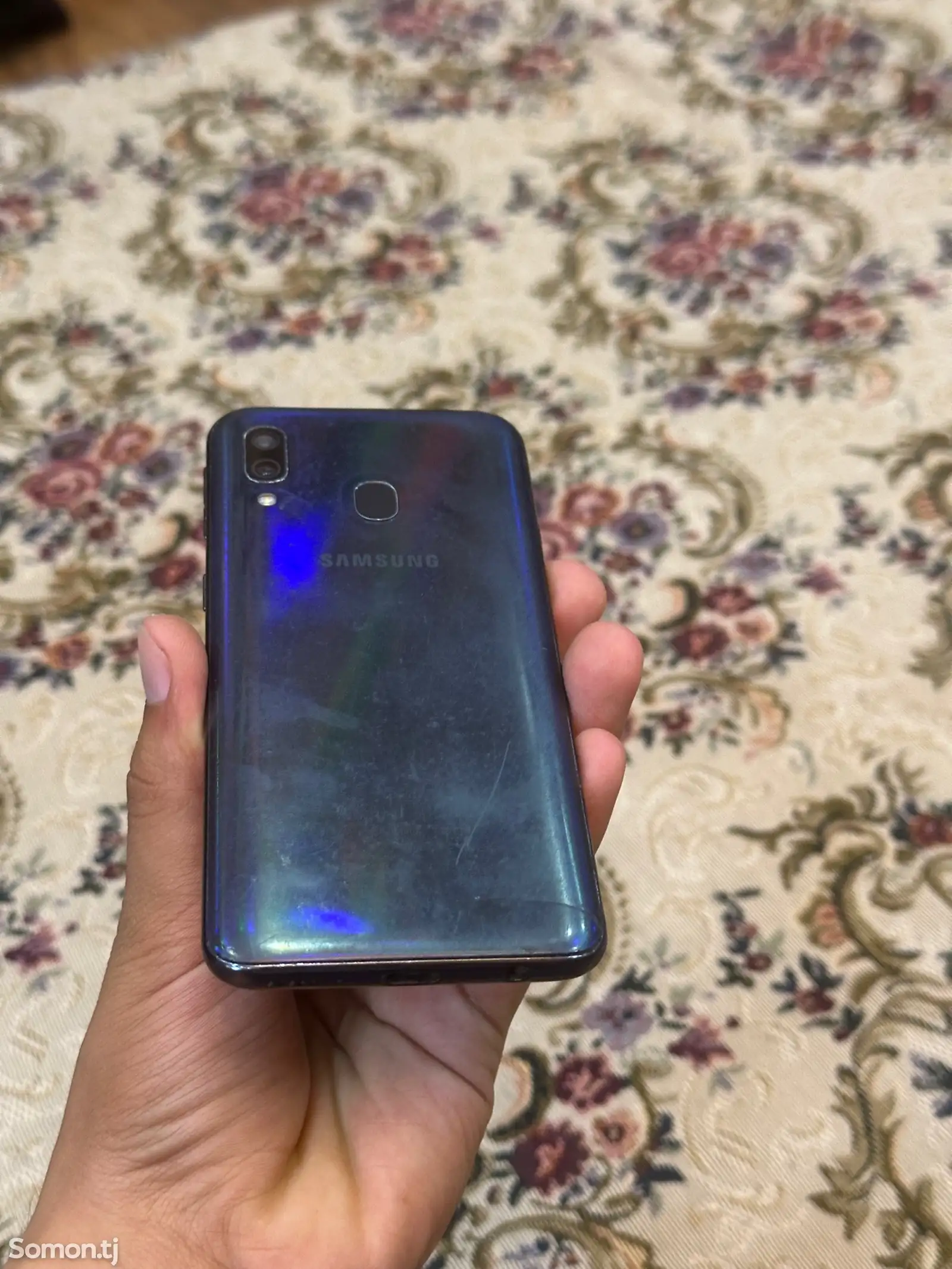 Samsung Galaxy A40 64gb-2